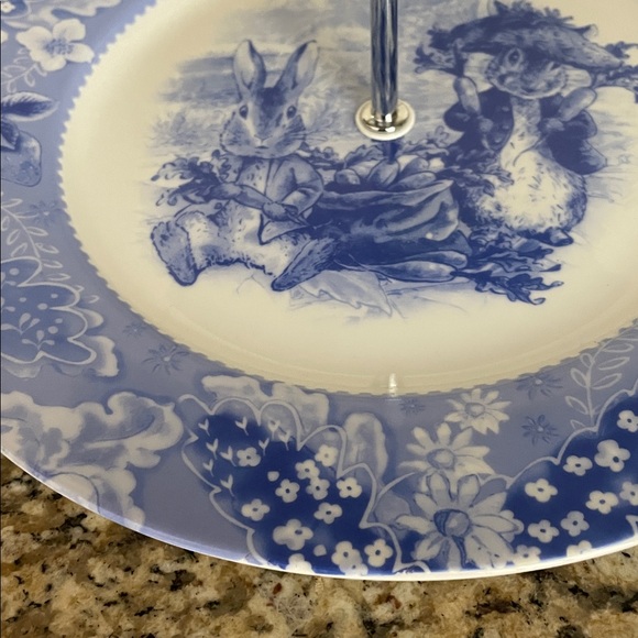 Peter Rabbit Tiered Tray - Picture 3 of 3